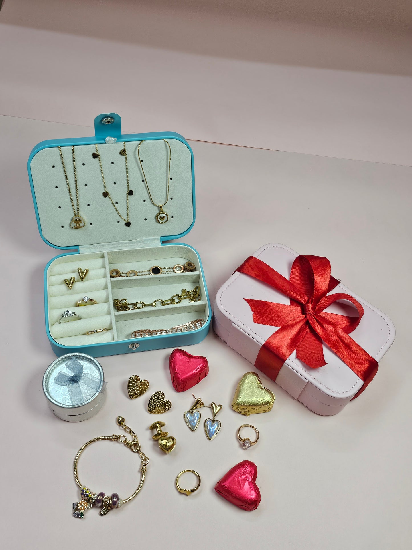 The Ultimate Valentine Jewelry Box – Luxury Jewelry Gift Hamper for Her