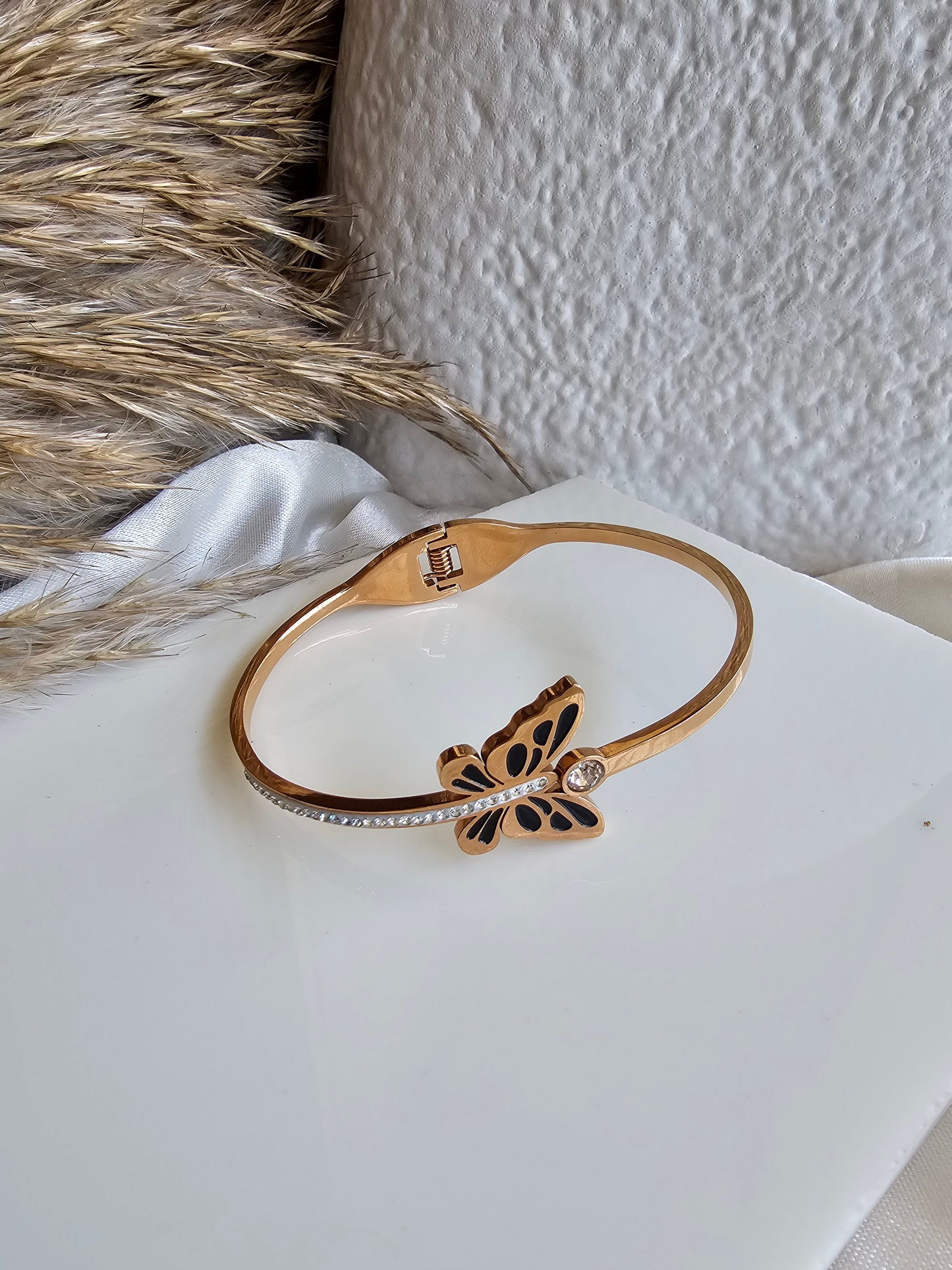Noir Luxe Emblem Bracelet