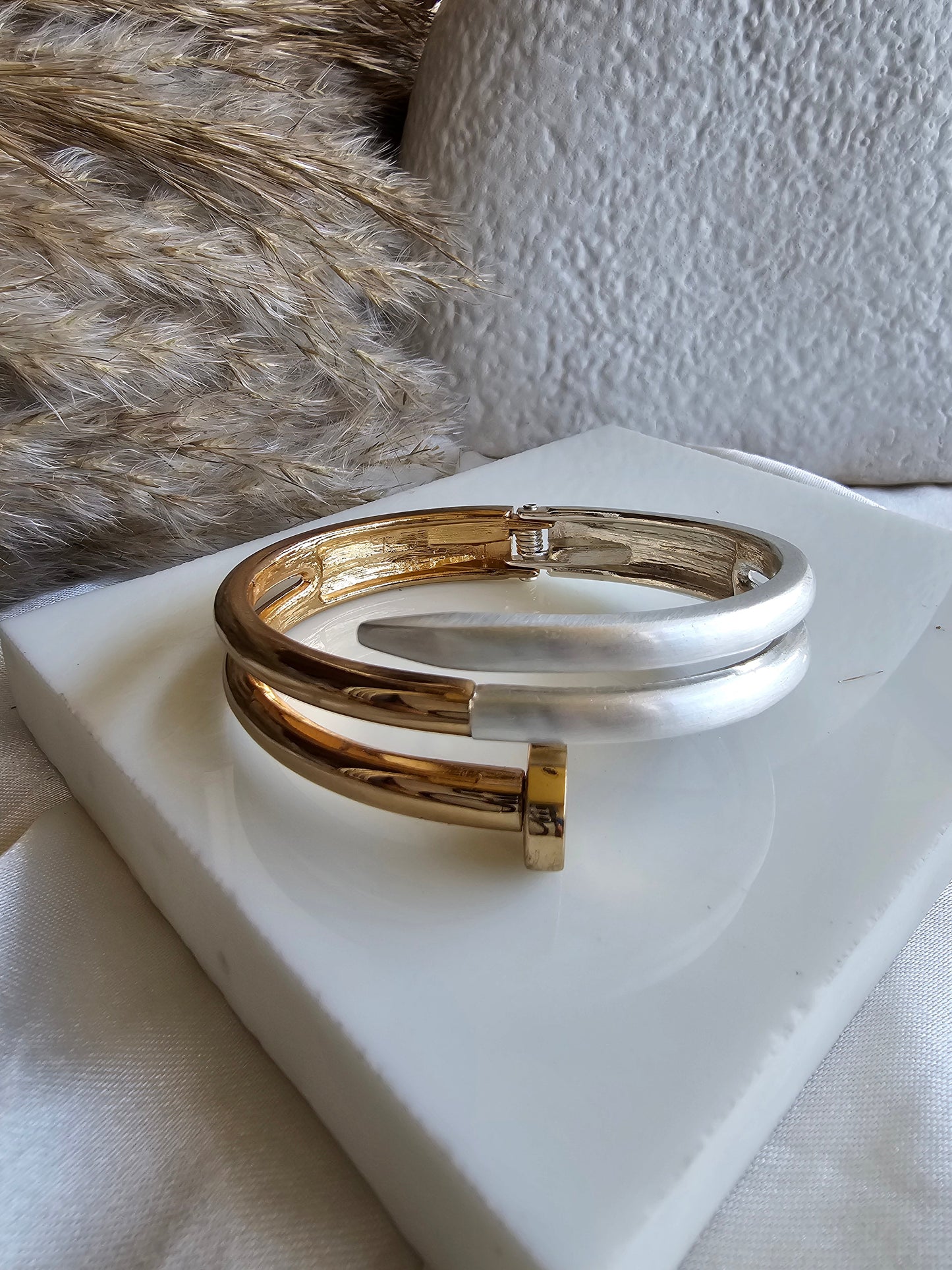 Duo Nailhead Cuff Set