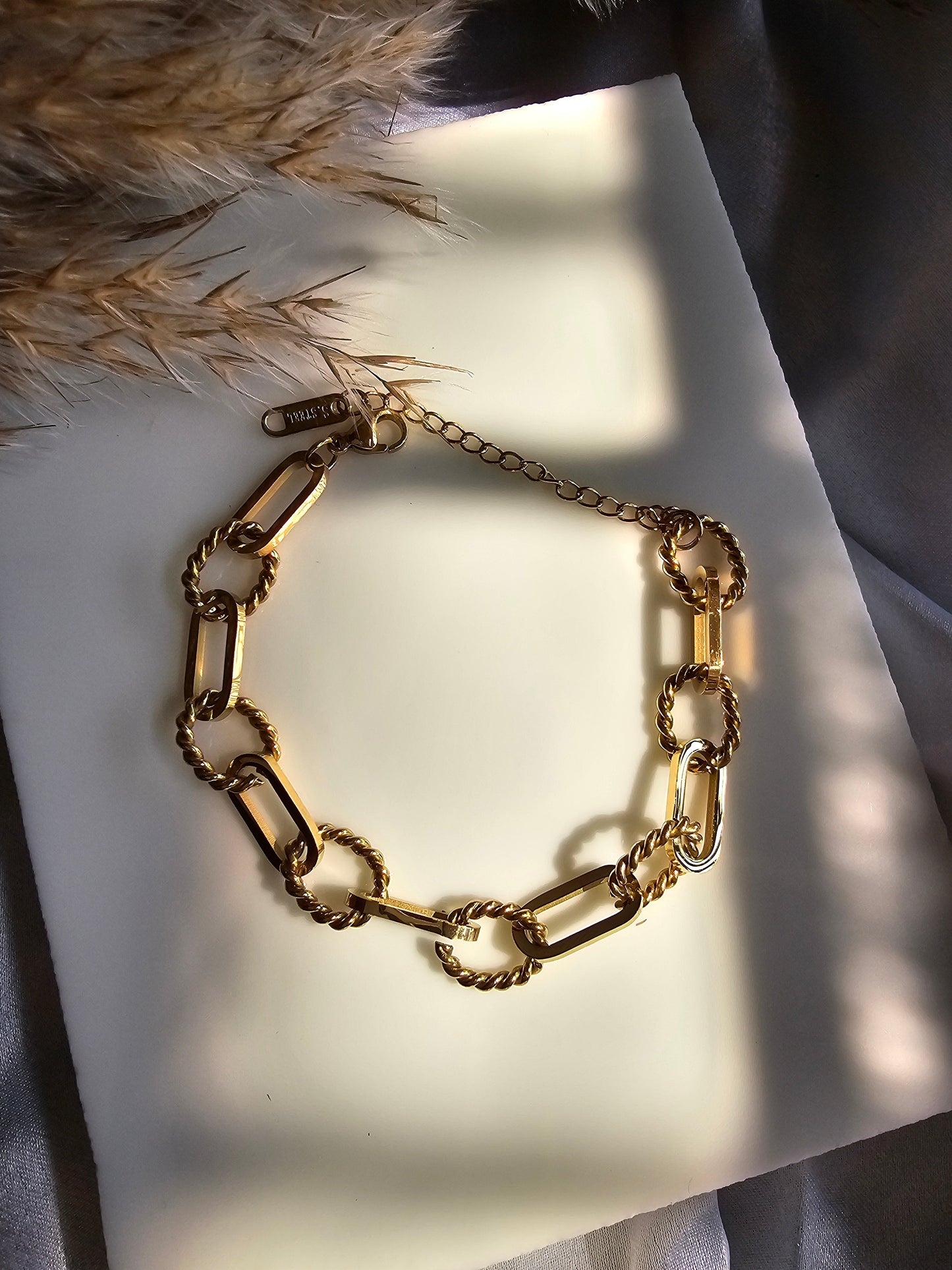 Golden Link Chain Bracelet