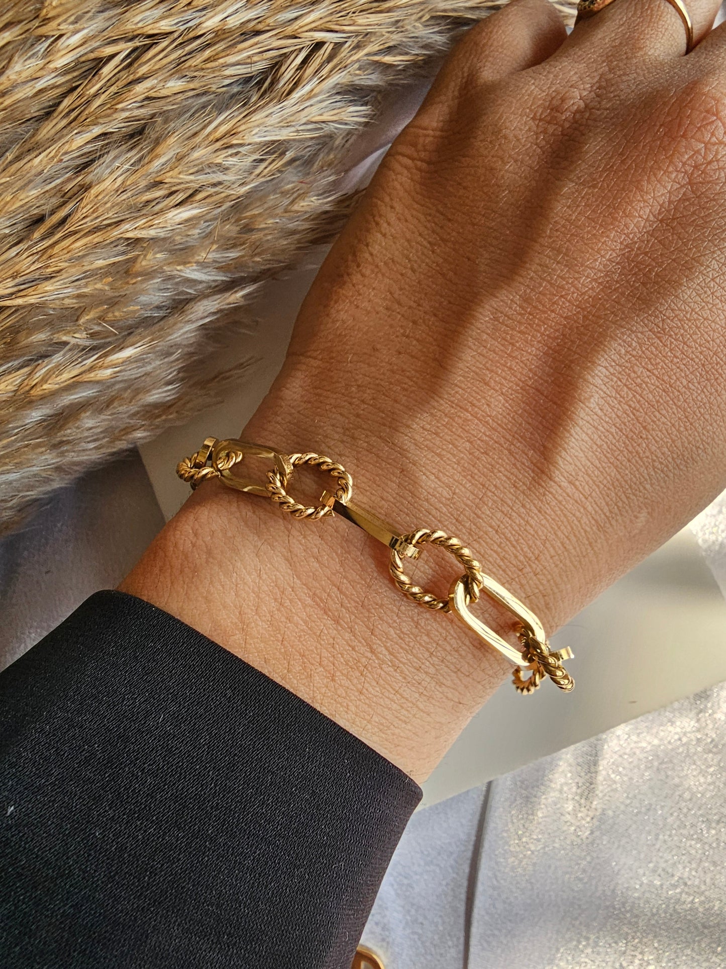 Golden Link Chain Bracelet