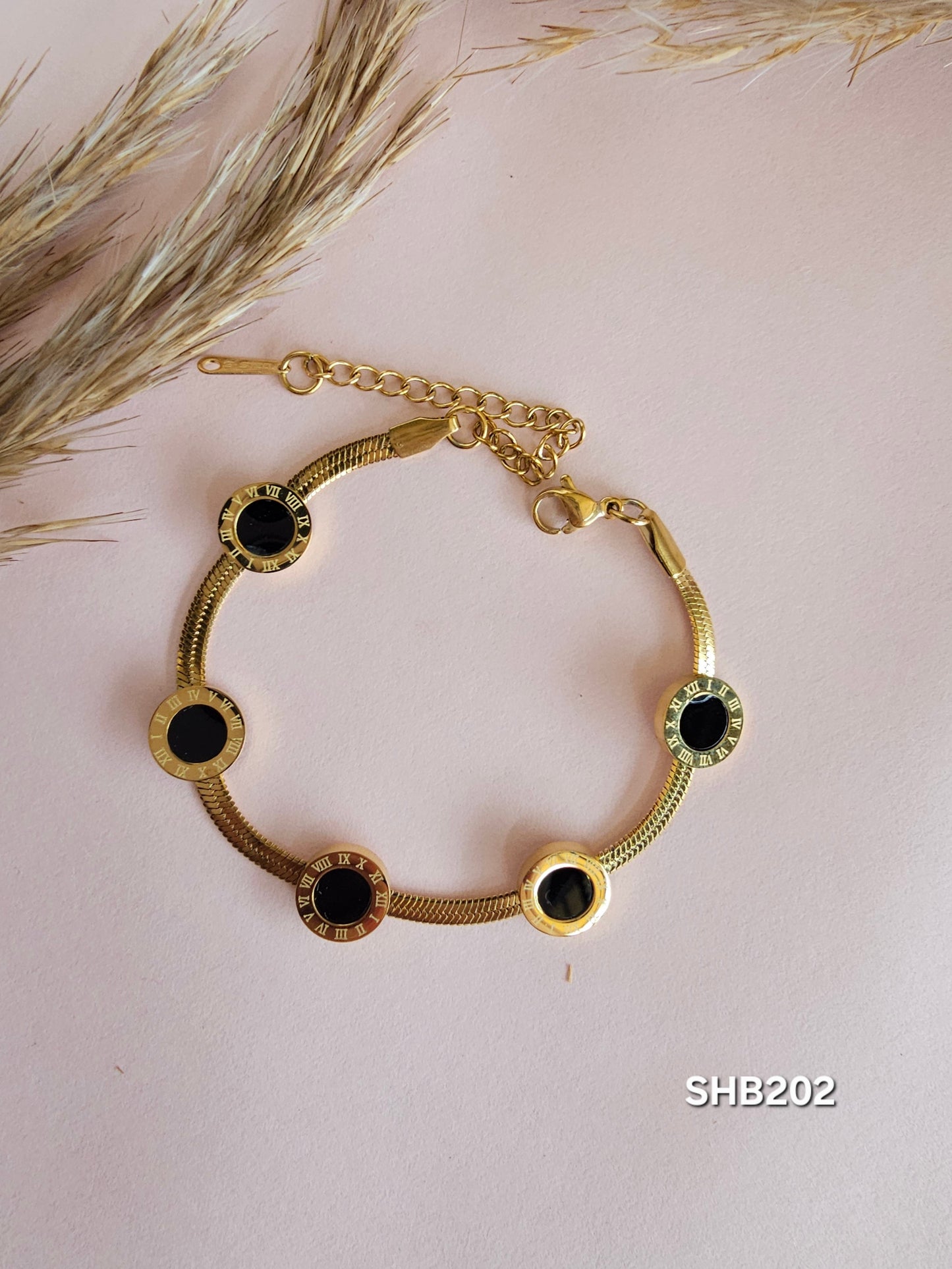 Roman Noir chain Bracelet