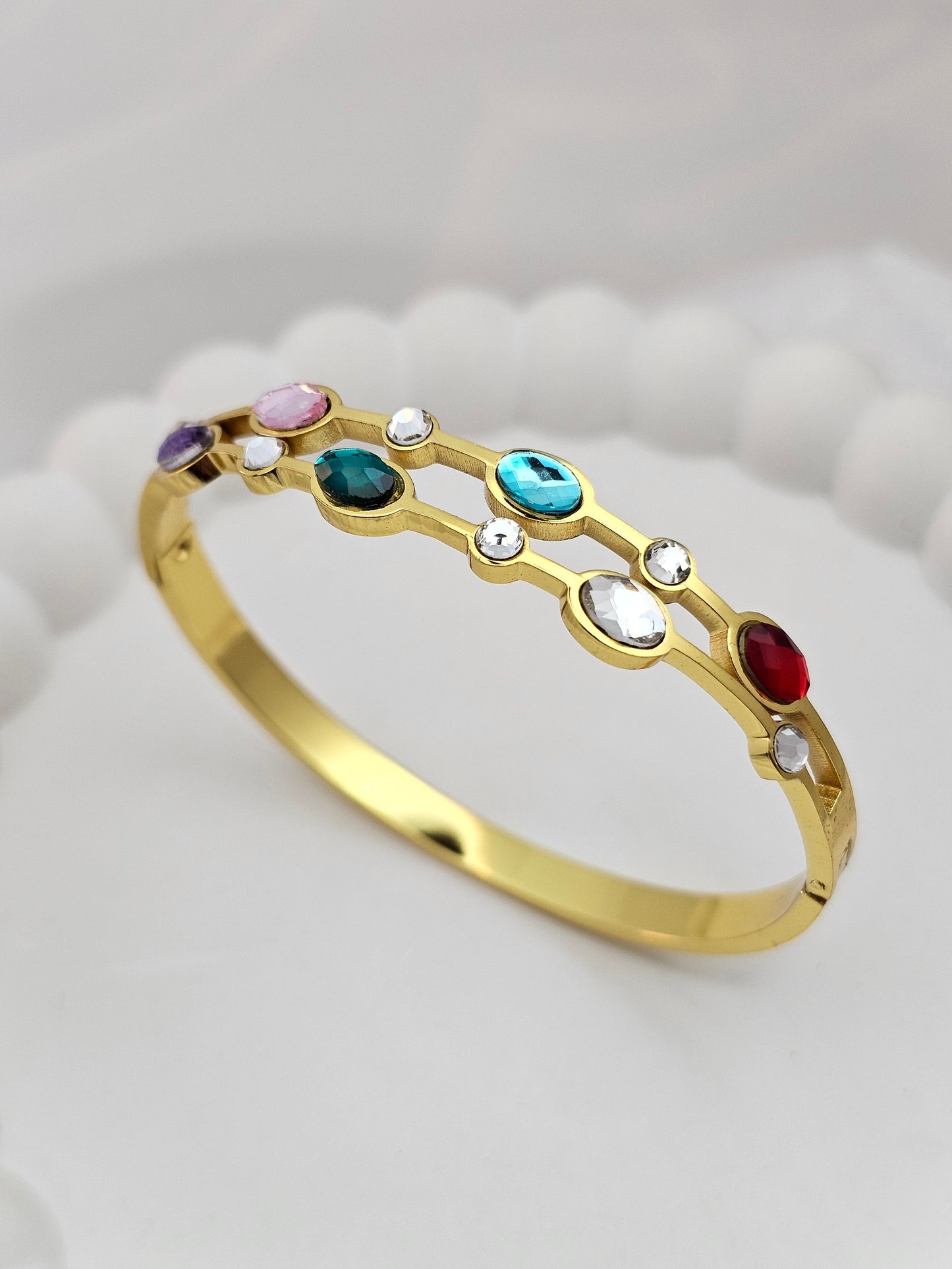 golden-multi-gem-bracelet