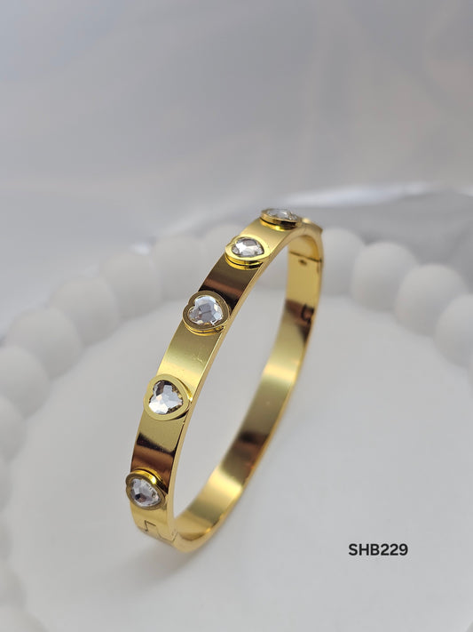golden-heart-spark-bracelet