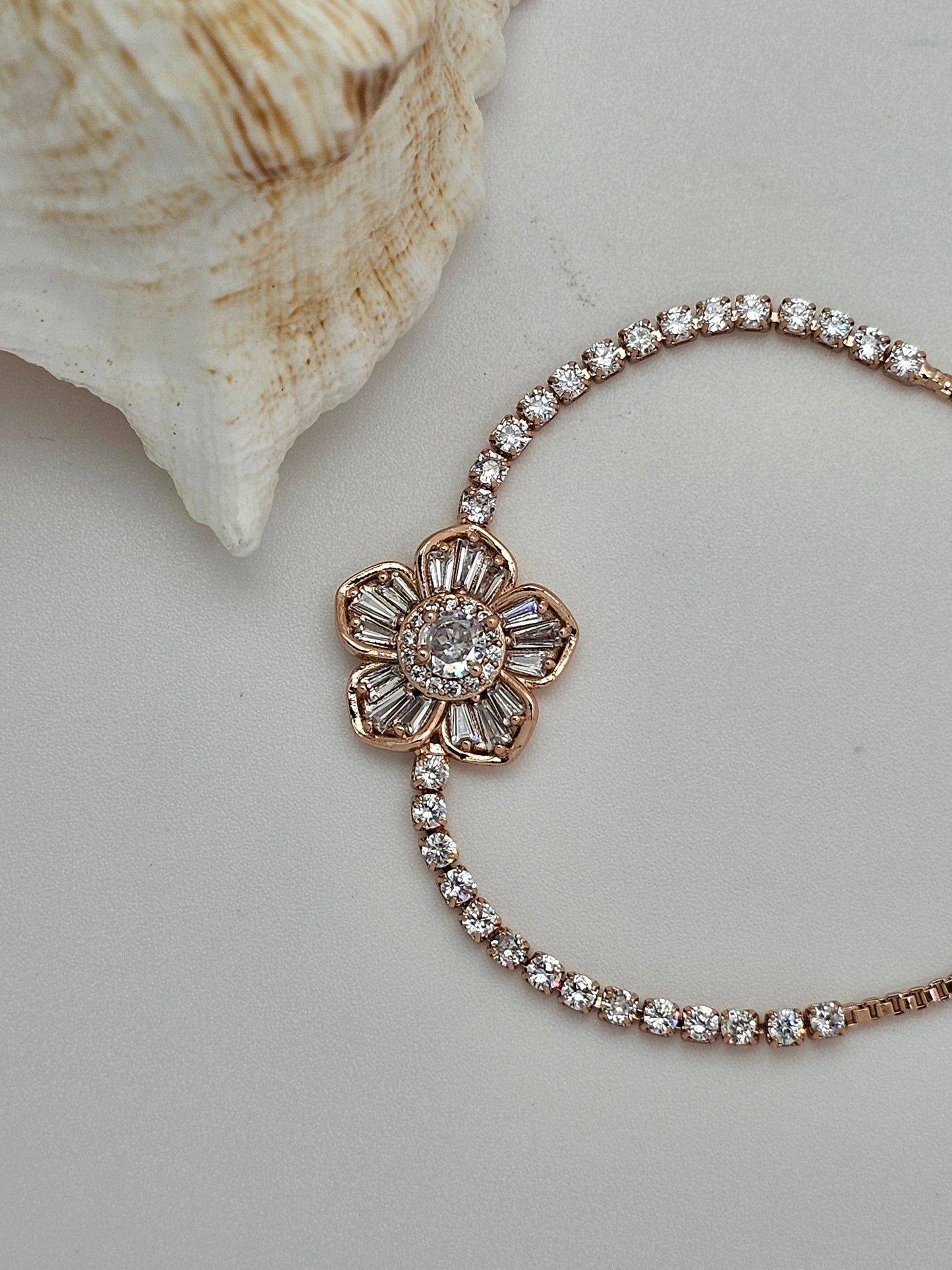 Floral Spark Adjustable Bracelet (Rose Gold)