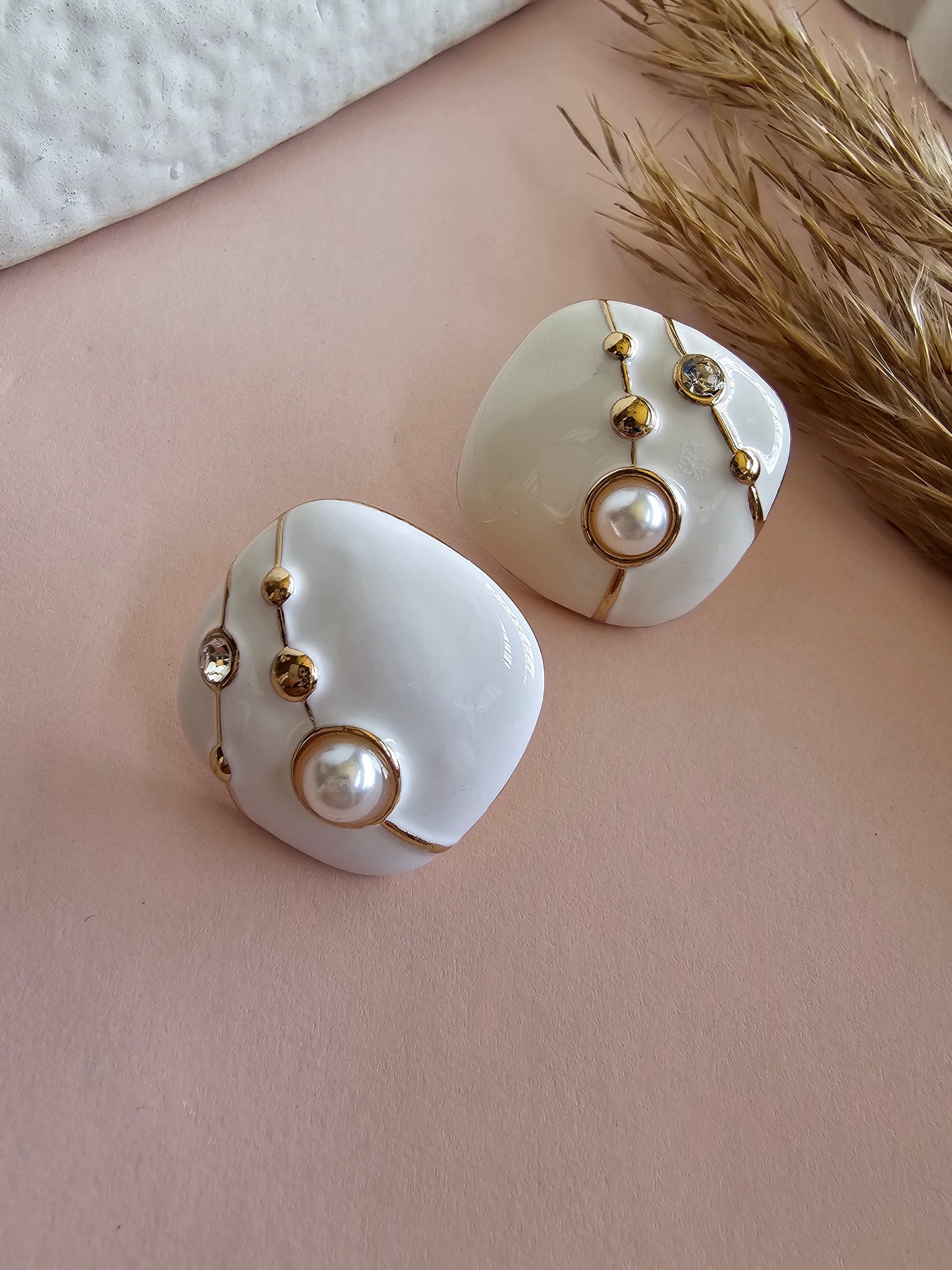 Luna Glaze Pearl Studs
