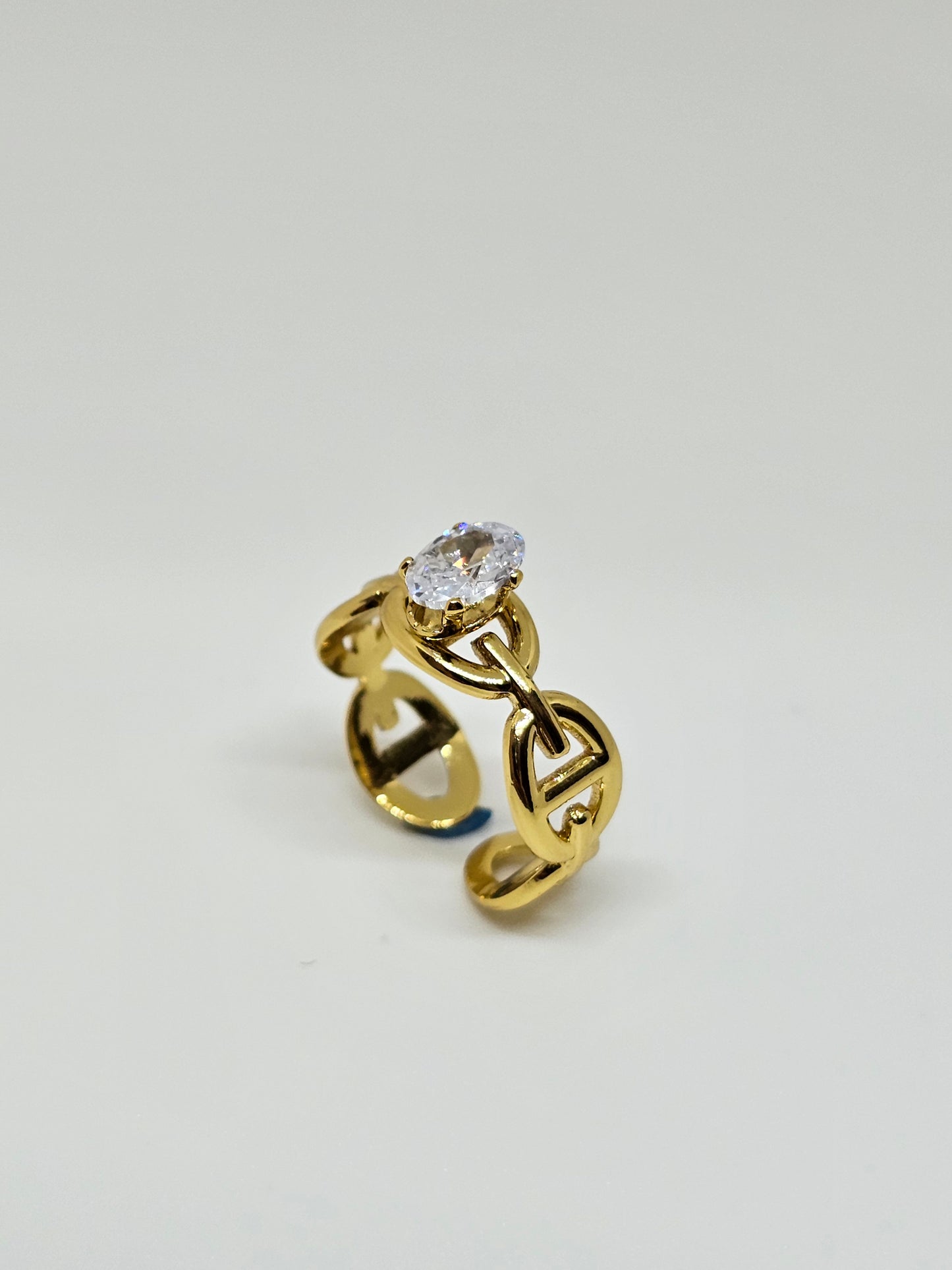 Oval Knot Ring