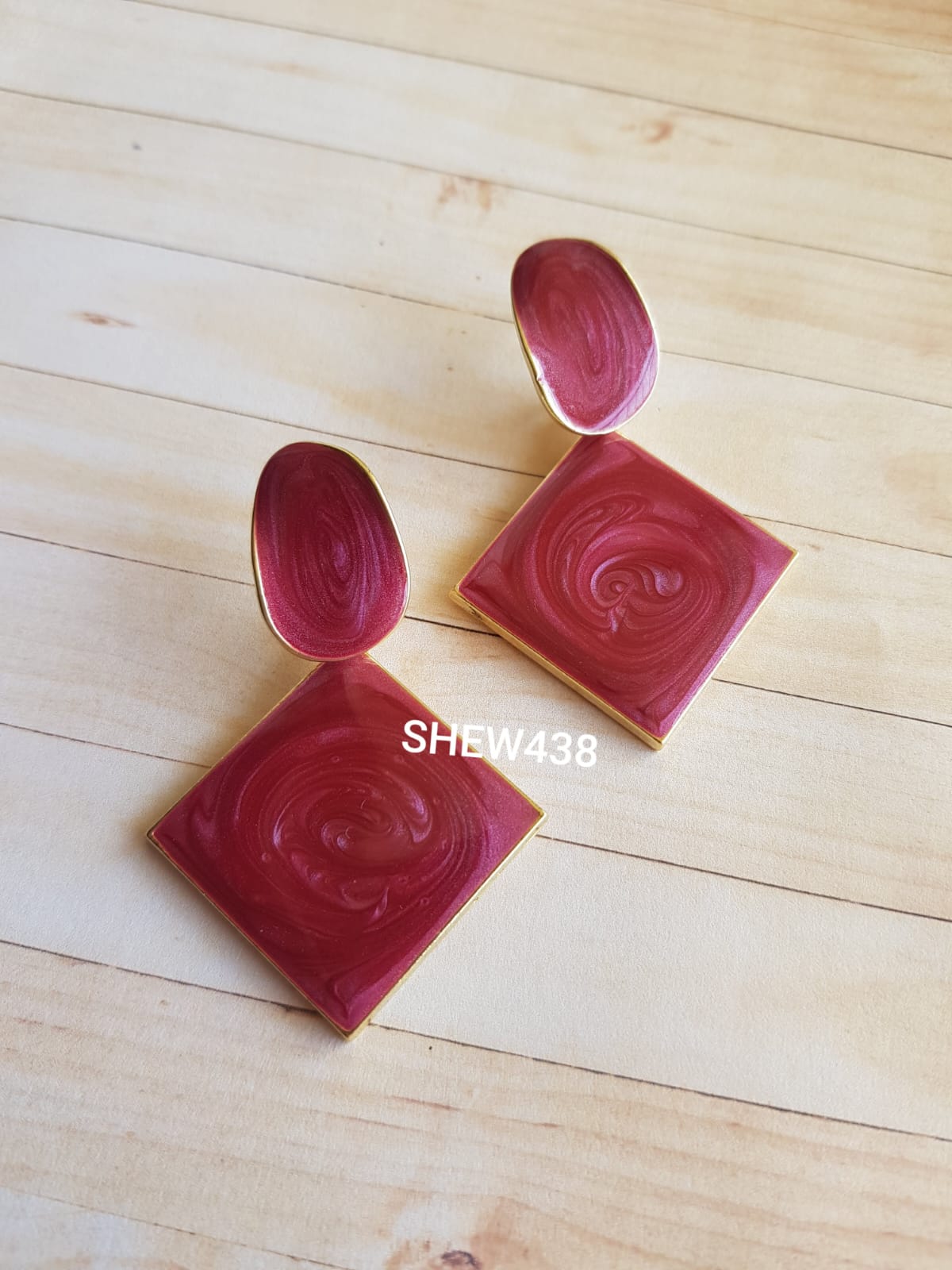 Swirl Geometric Earring