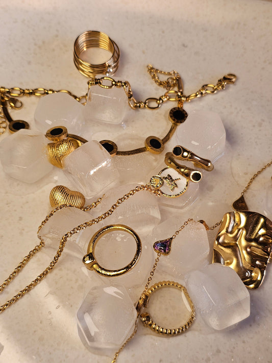 How to Take Care of Your Fashion Jewellery So It Lasts for Years