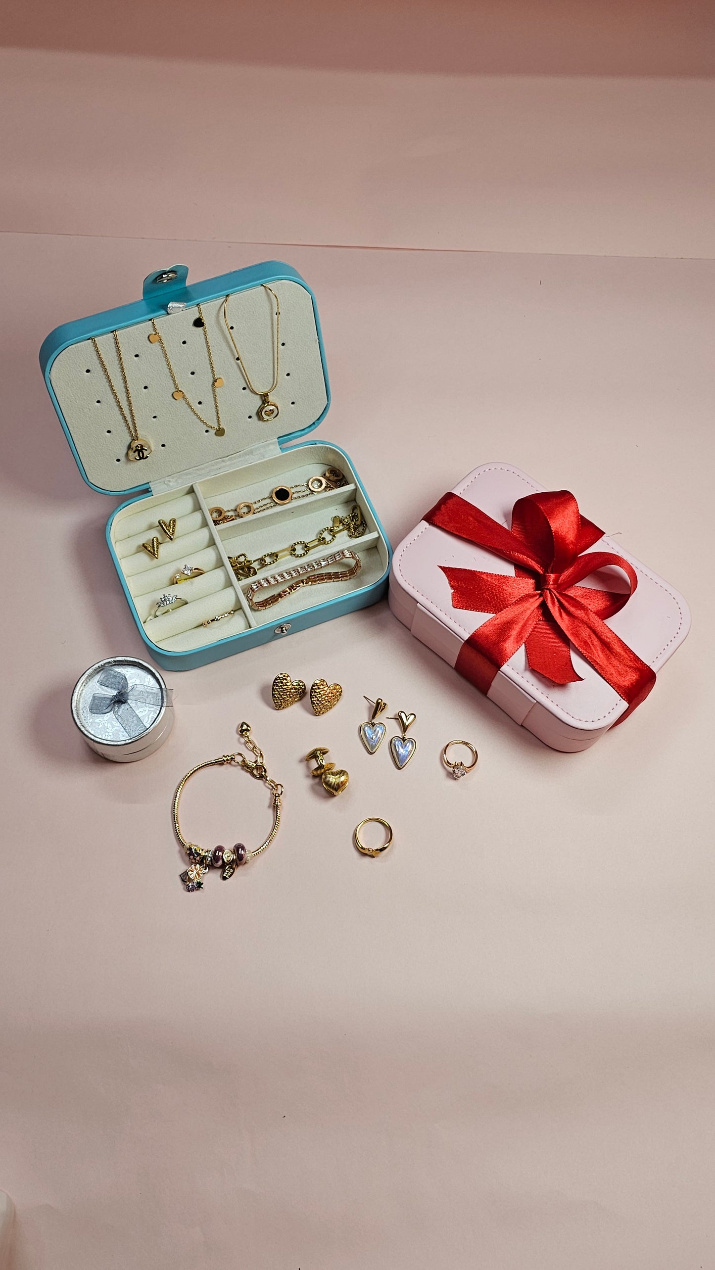 The Ultimate Valentine Jewelry Box – Luxury Jewelry Gift Hamper for Her