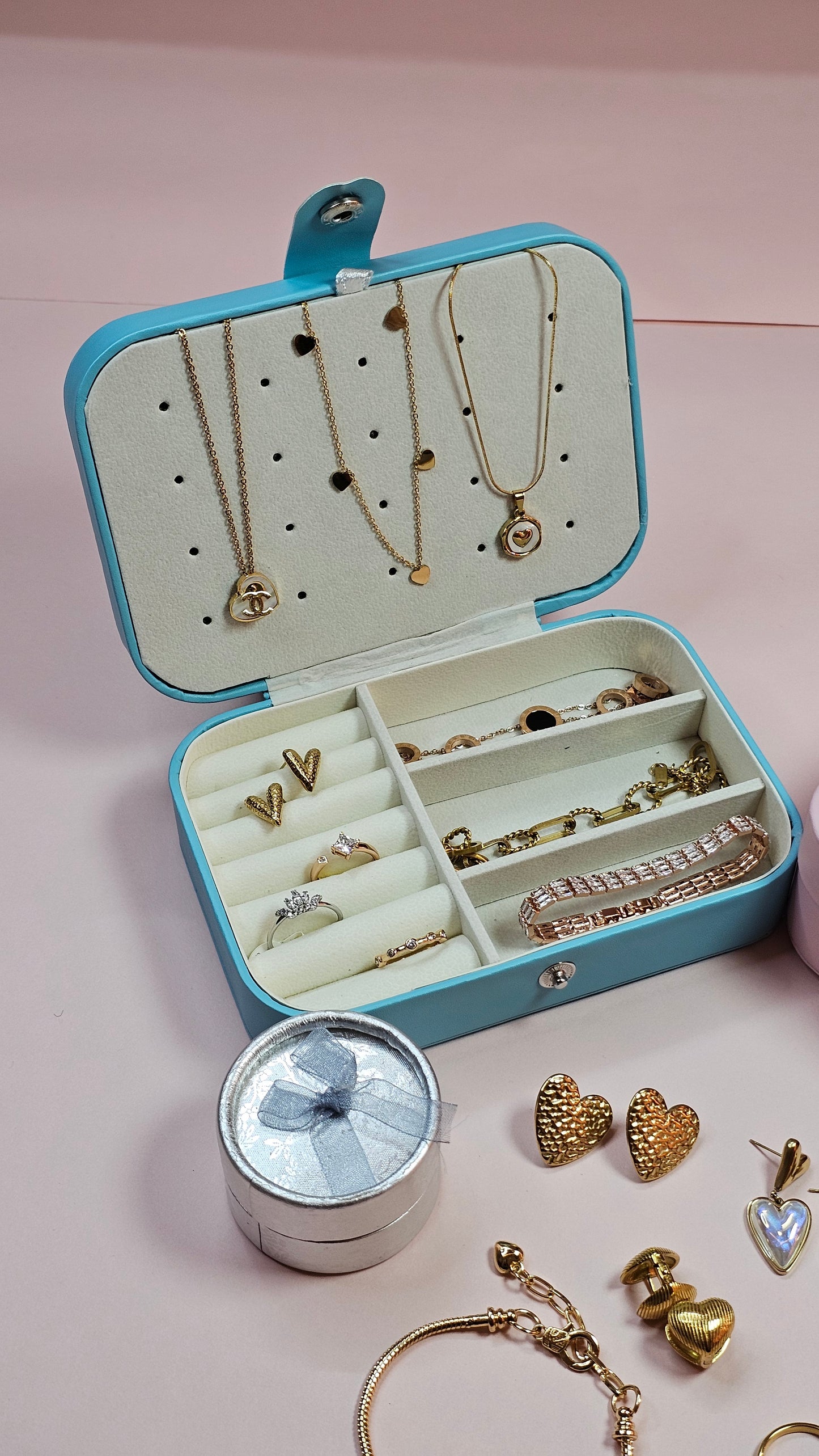 The Ultimate Valentine Jewelry Box – Luxury Jewelry Gift Hamper for Her