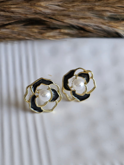 Petal Pearl Studs