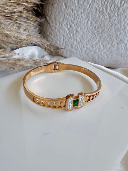 Lucky Gleam Horseshoe Bracelet