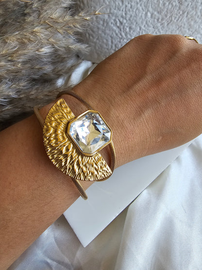 Golden Bloom Pearl Cuff