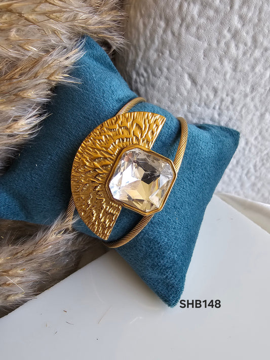 Golden Bloom Pearl Cuff