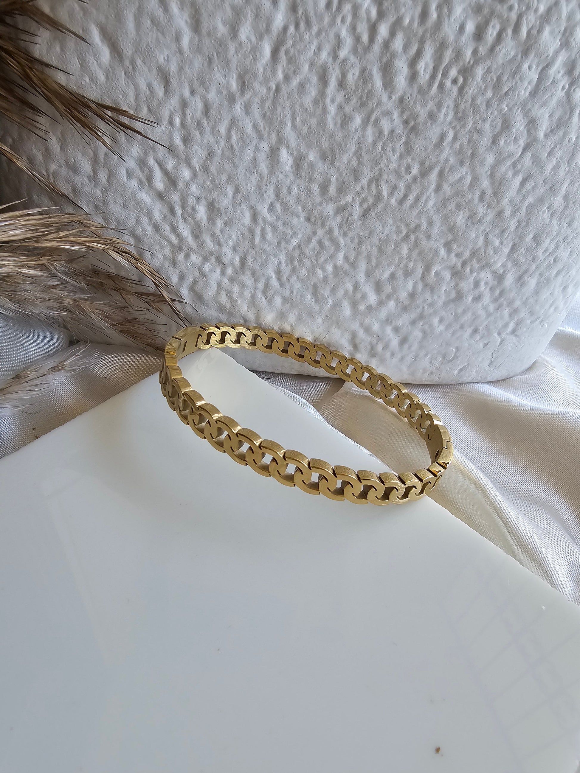 Golden Link
