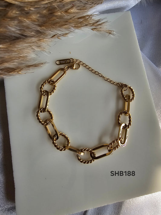 Gold Chain-Link Bracelet