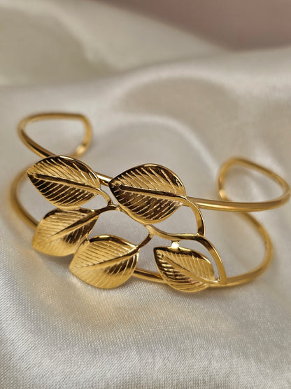 Leaf Bunch Statement Bracelet