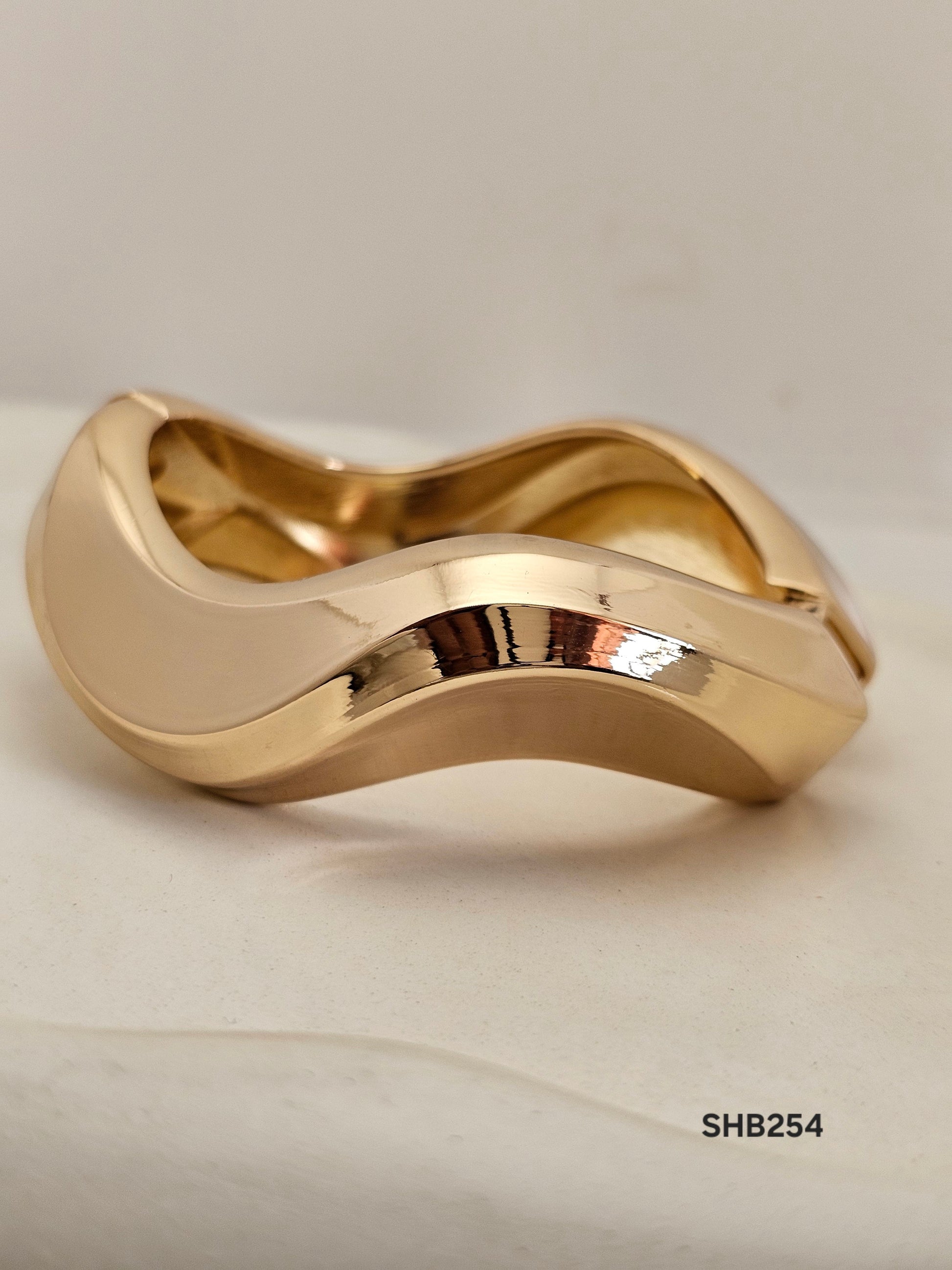 Golden Wave Chunky Bracelet