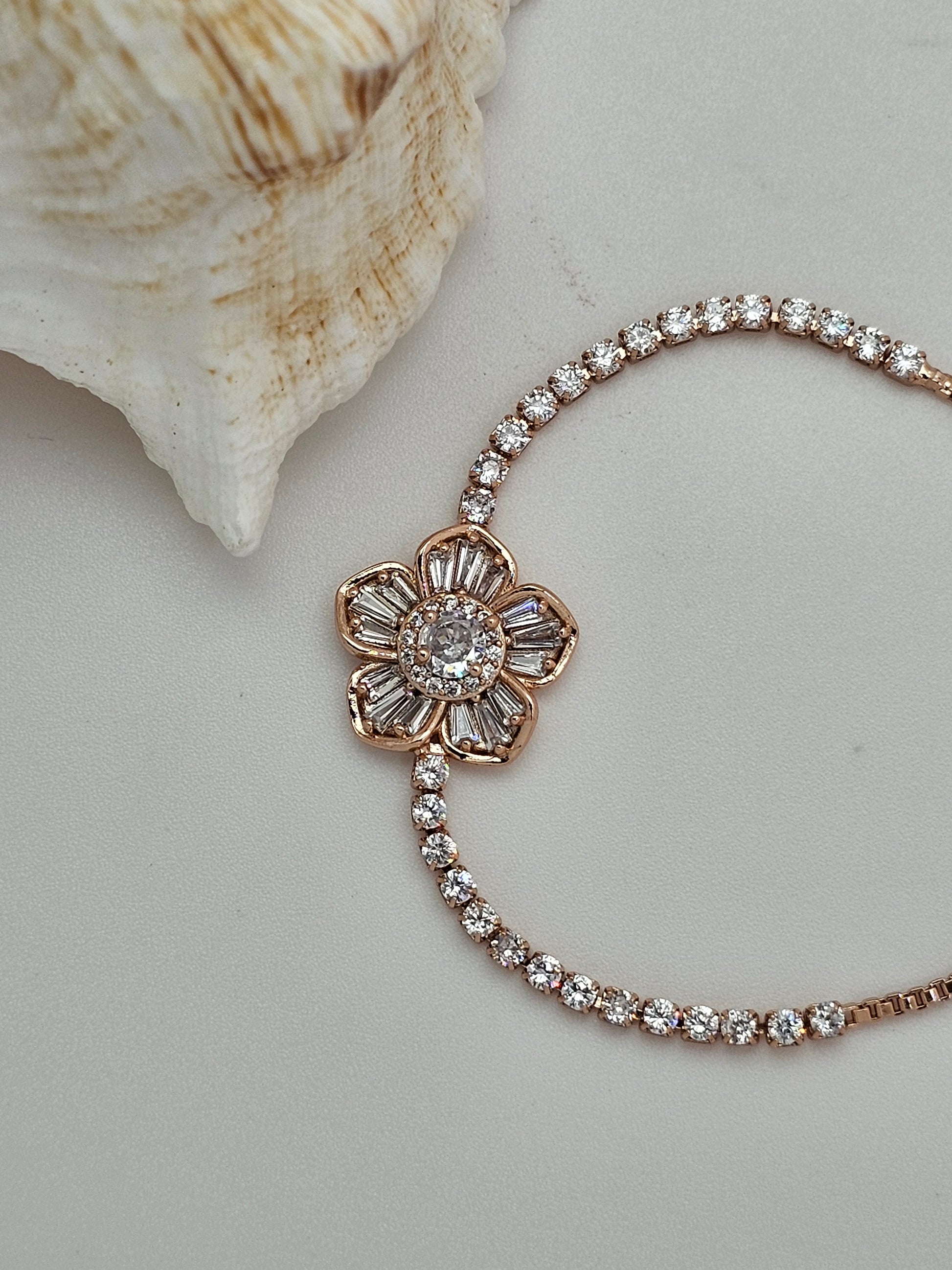 Floral Spark Adjustable Bracelet (Rose Gold)