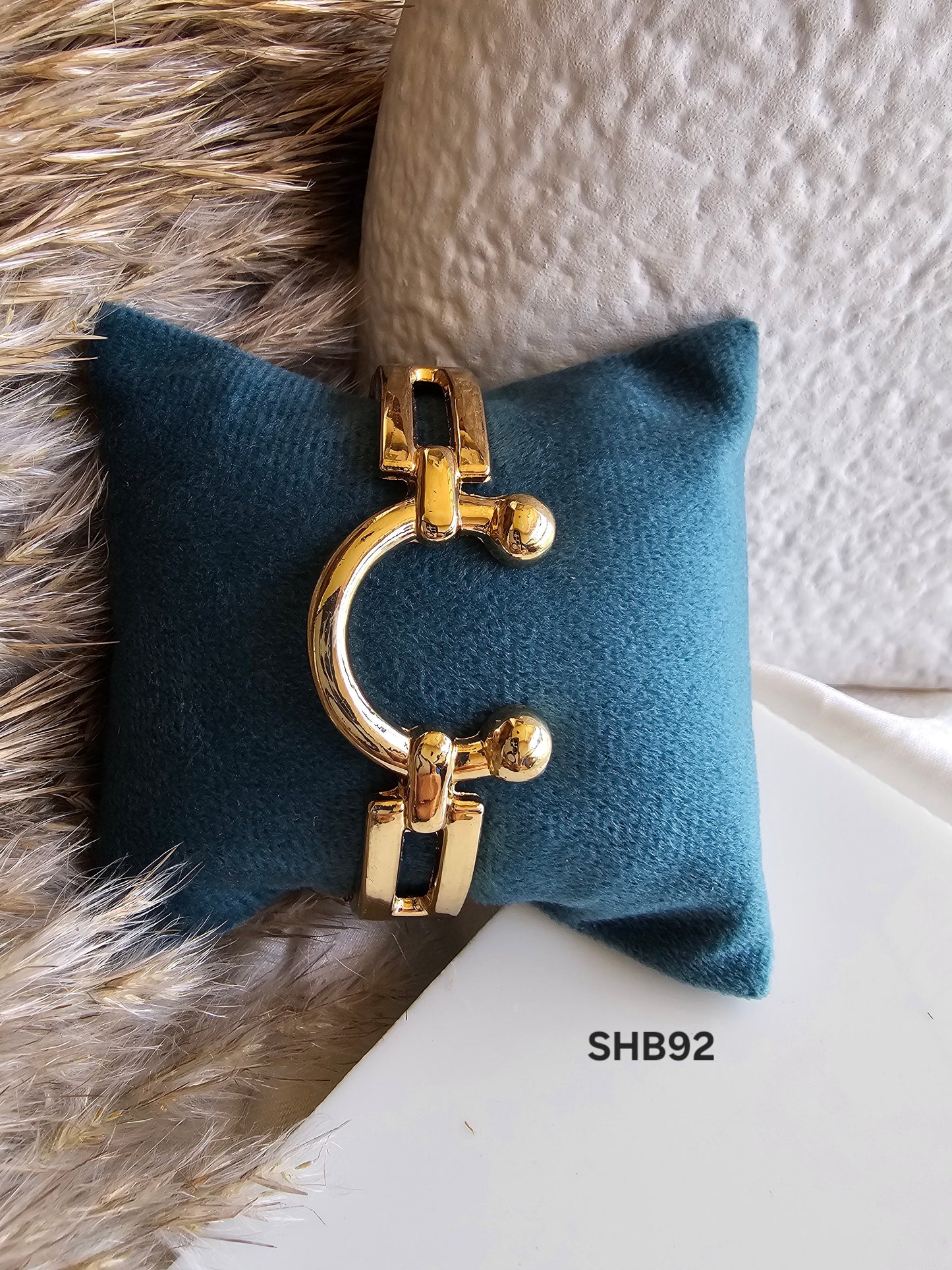 Royal Anchor Bangle