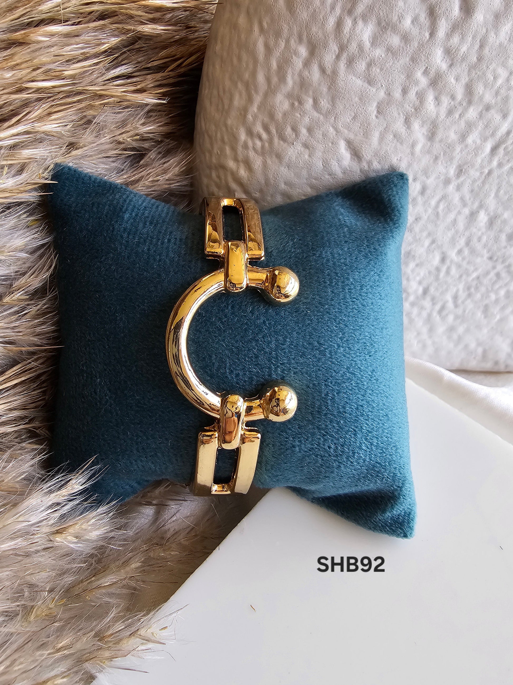 Royal Anchor Bangle