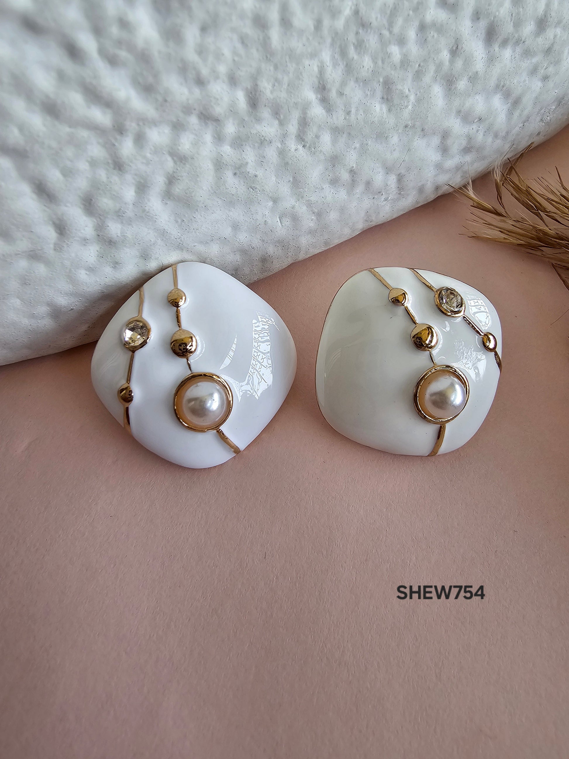 Luna Glaze Pearl Studs