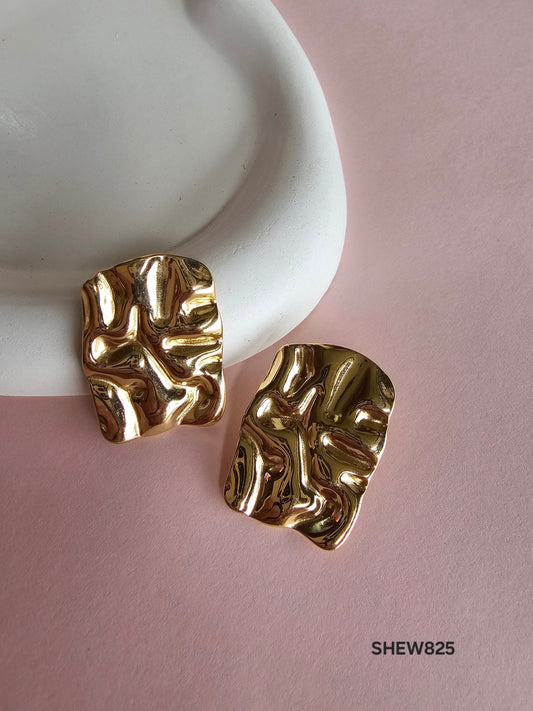 Abstract Wave Studs