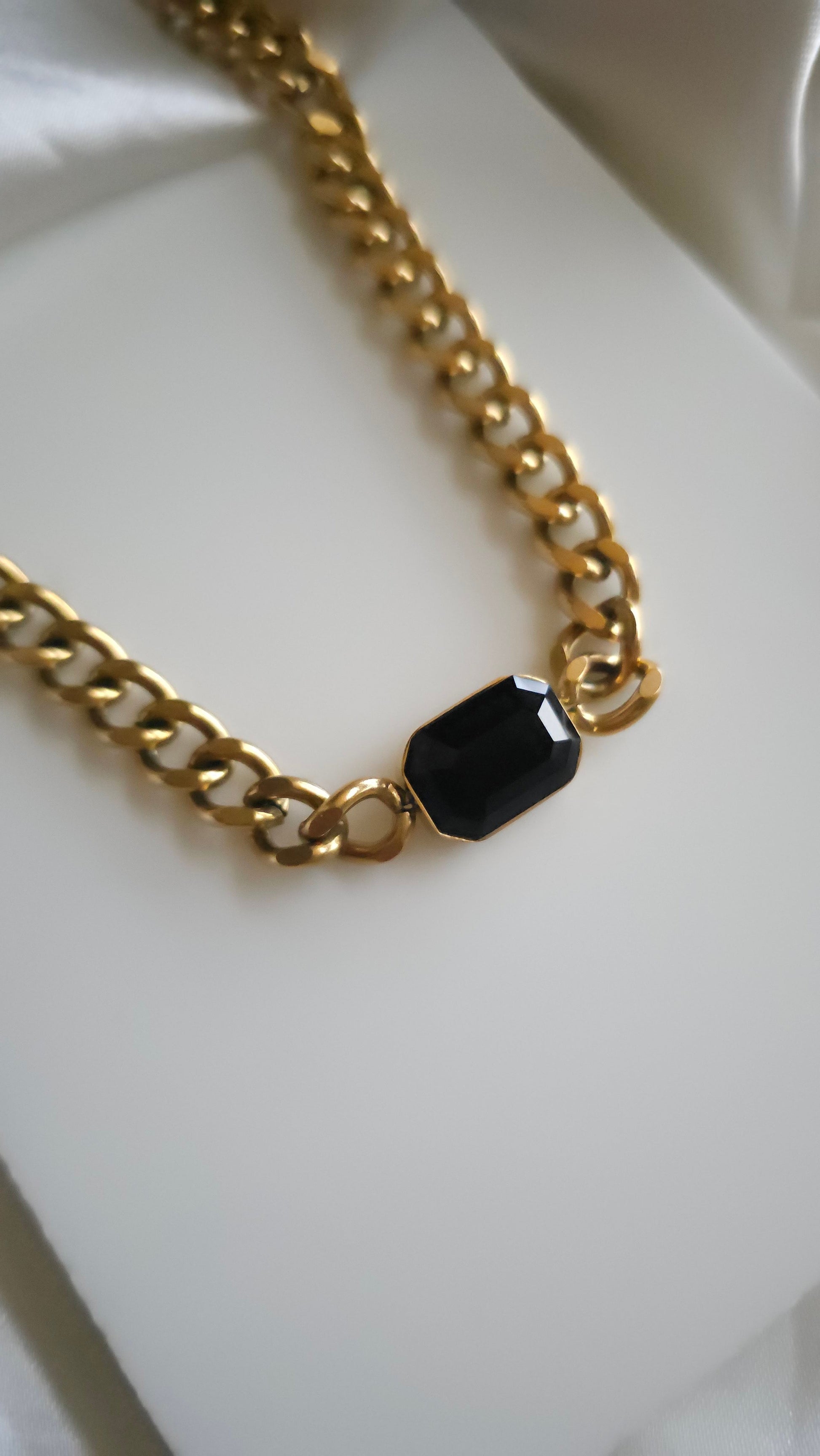 Bold Noir Statement Necklace