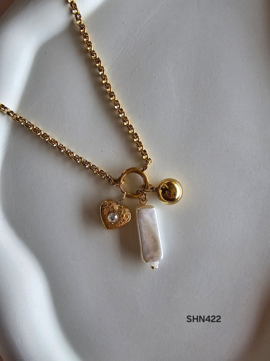 Luxe Trio Charm Choker