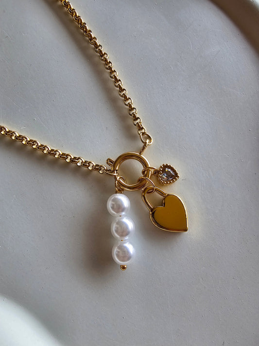 Charm Heart Pearl Necklace