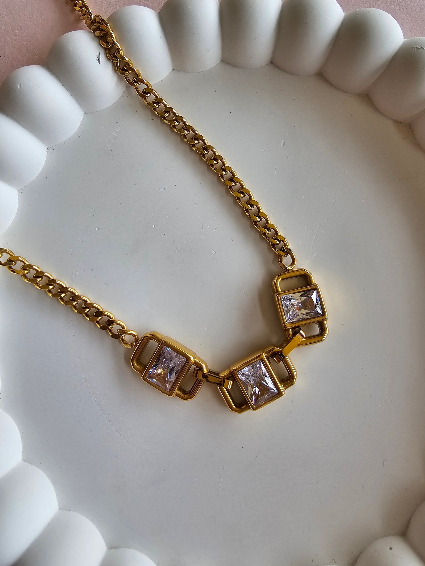 Prism Glow Choker