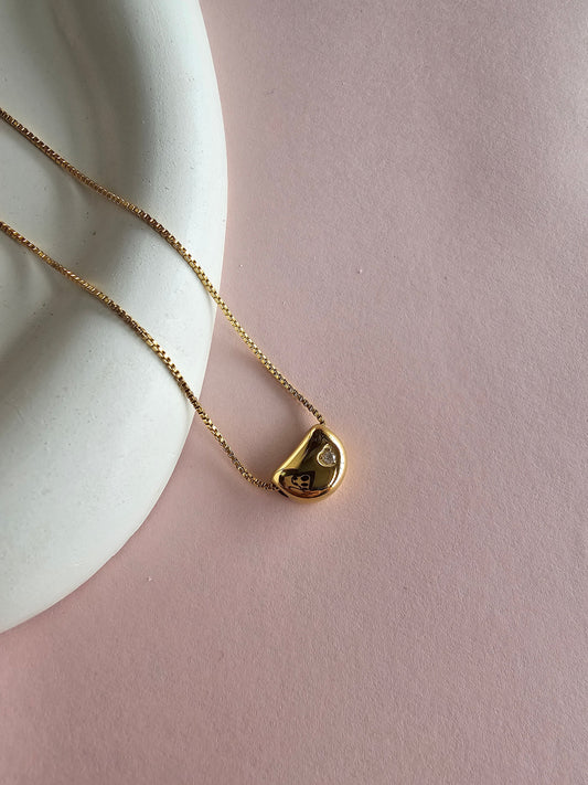Golden Curve Love