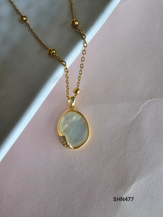 Pearl Aura Pend