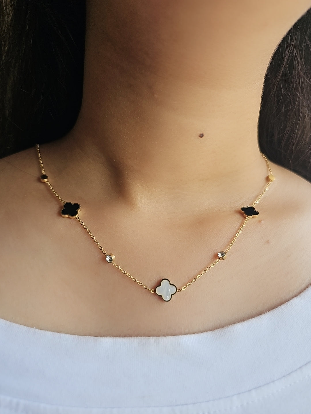 Clover Glow Necklace