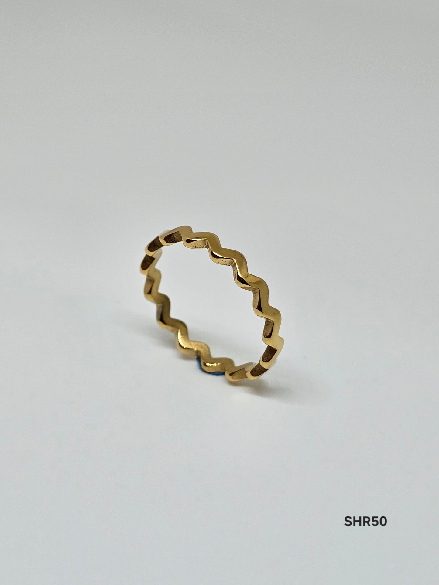 Zigzag Edge Ring