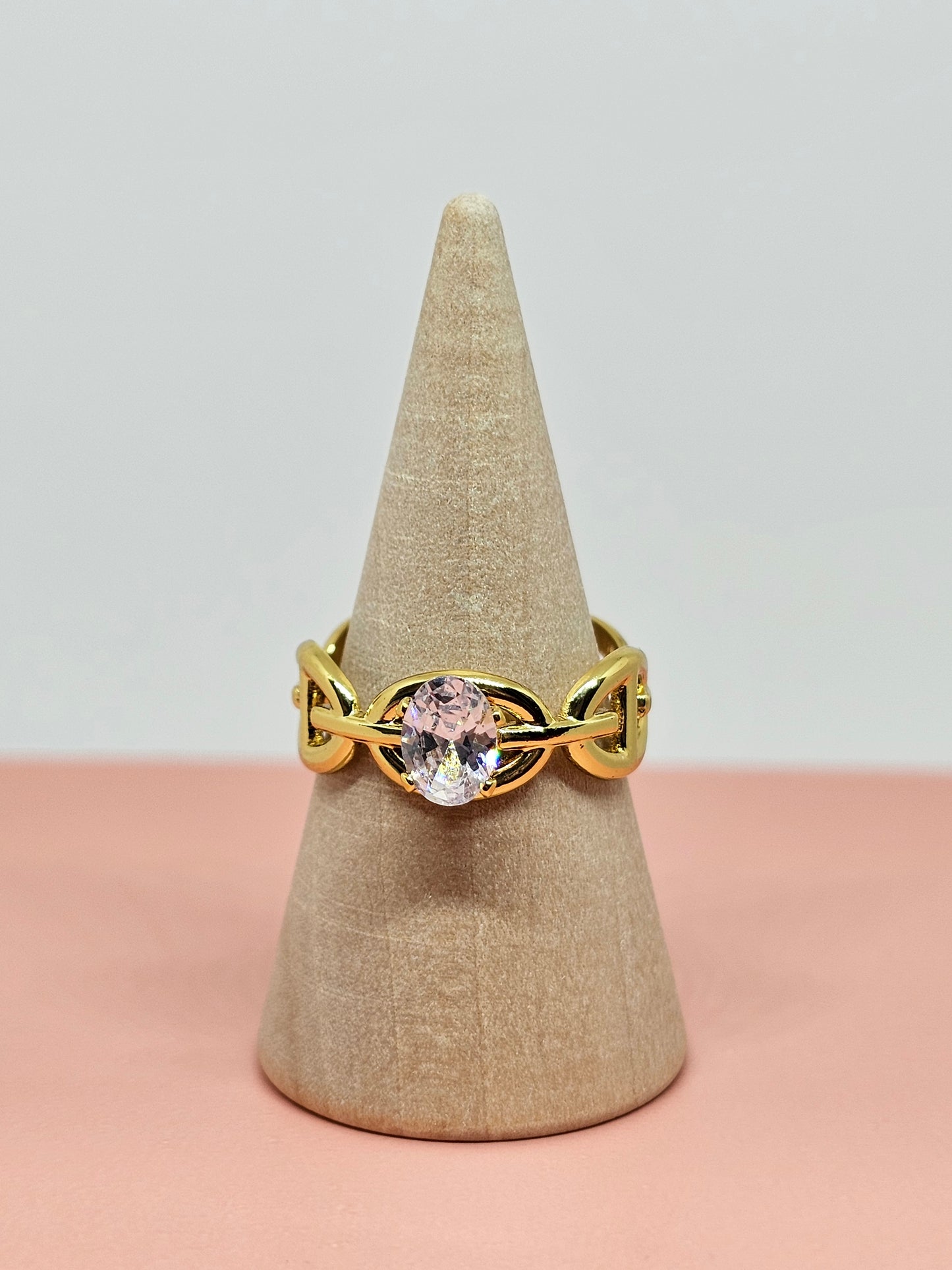 Oval Knot Ring