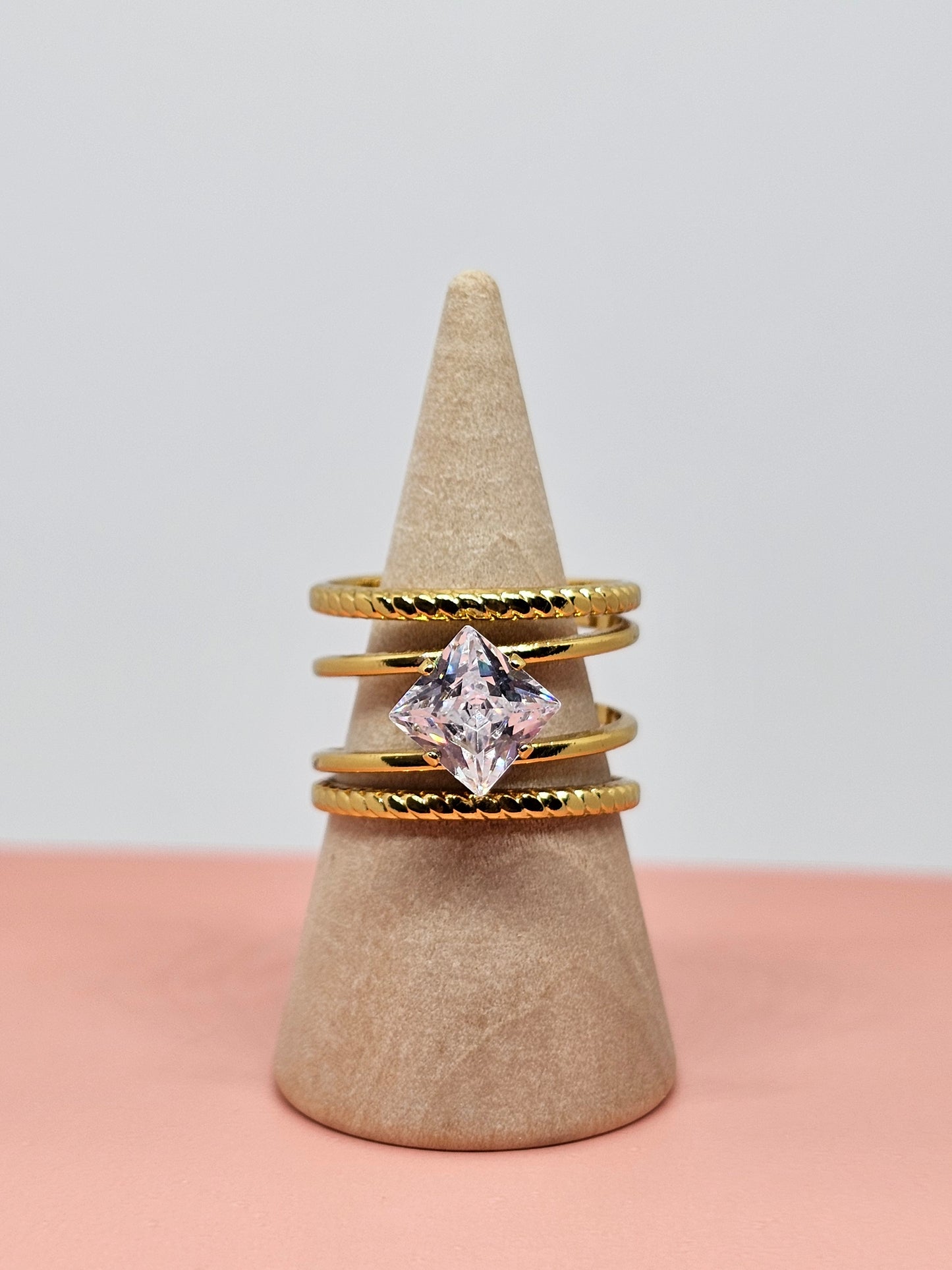 Nova Spark Ring
