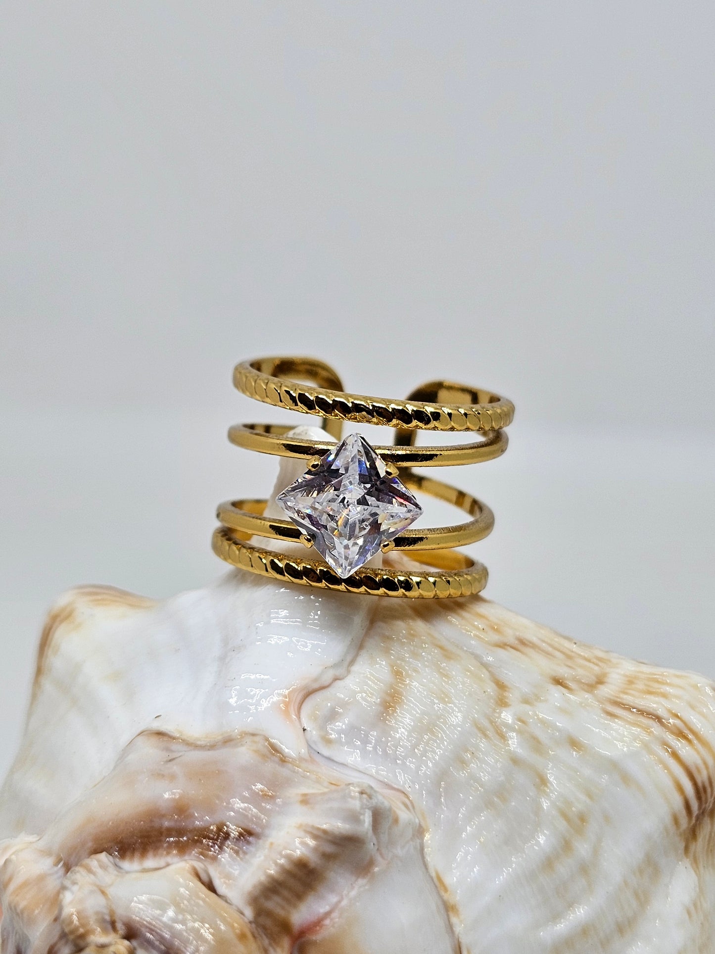 Nova Spark Ring