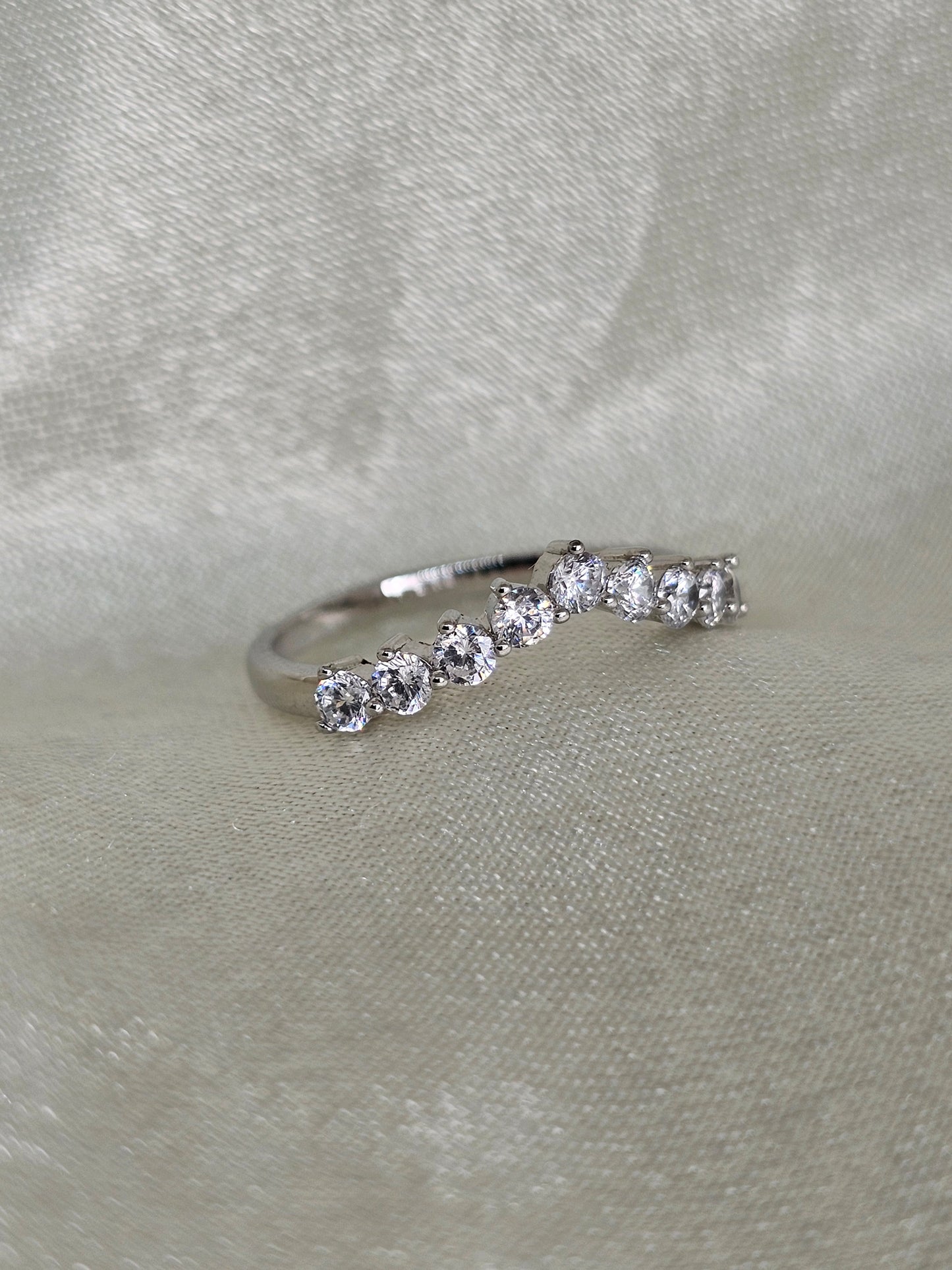 The Petite Chevron Tiara Band