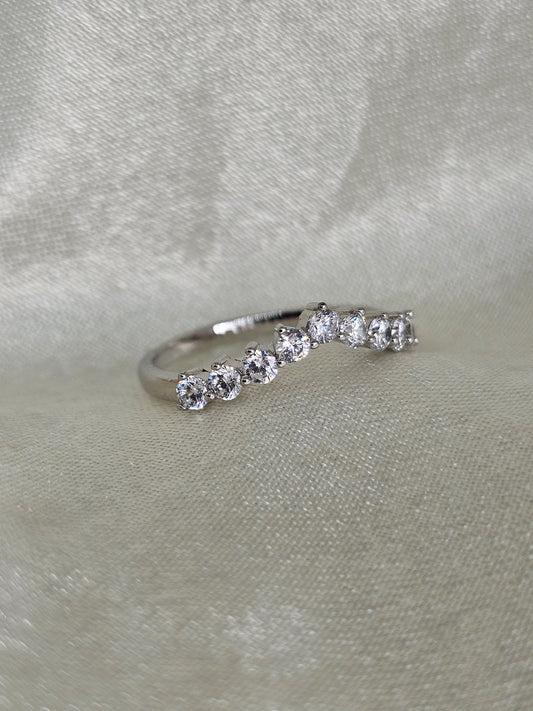 The Petite Chevron Tiara Band