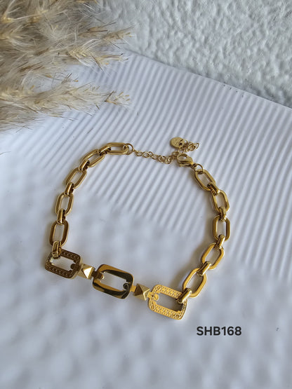 Regal Link Luxe Necklace