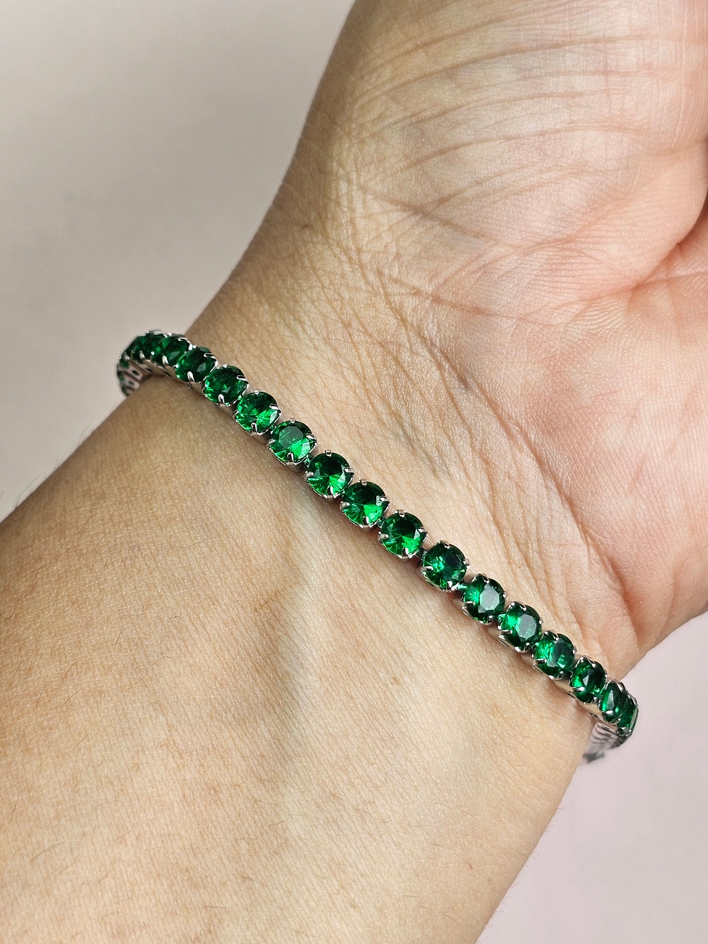 Emerald Green Tennis Bracelet – Classic Sparkle