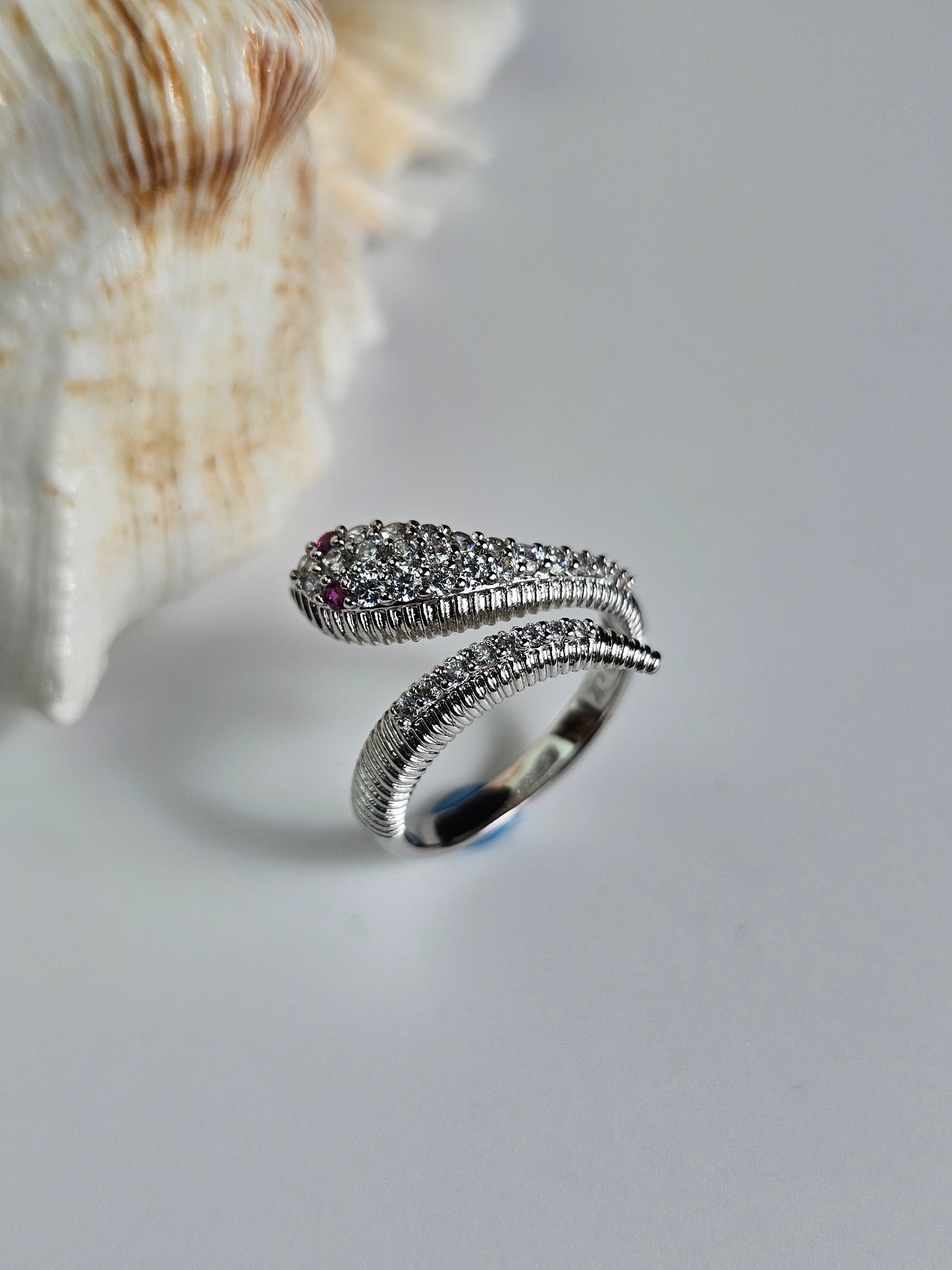 Vipera Royale Ring